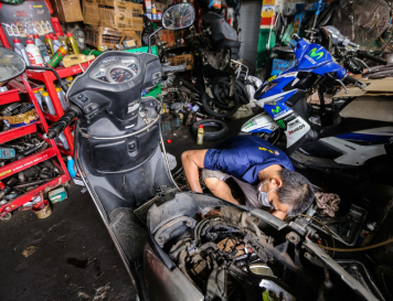 Cung cấp thiết bị sửa xe máy